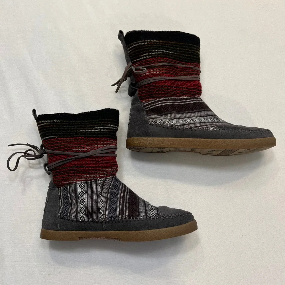 TOMS Nepal Boots Grey Suede Woven Tapestry Faux Fur Lining Mid Calf Size 7